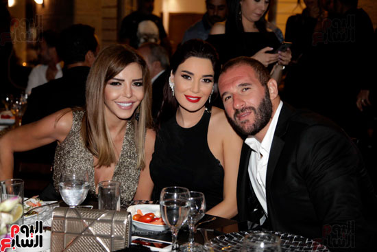 مايا دياب وسيرين عبد النور ونجوم لبنان فى حفل عشاء أبو جودة وحجار (32)