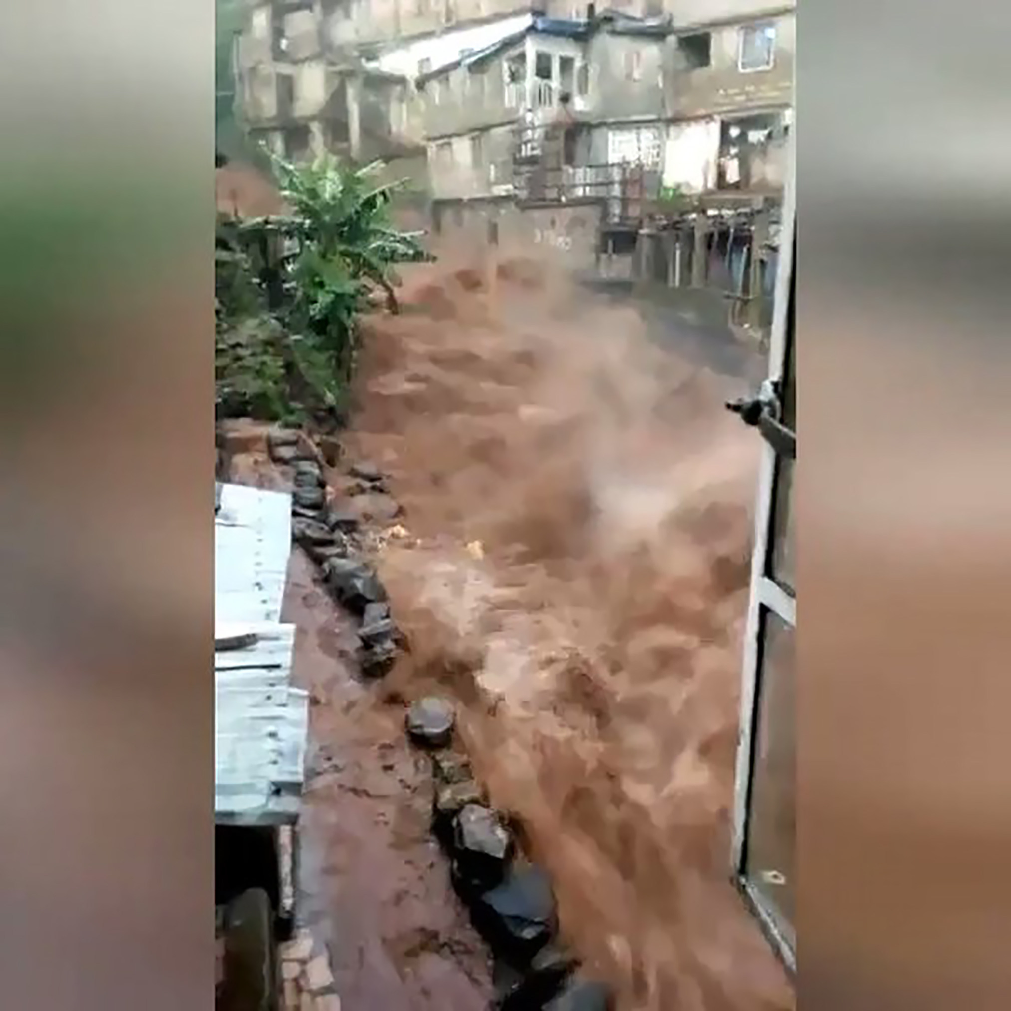 جانب من الفيضانات فى سيراليون