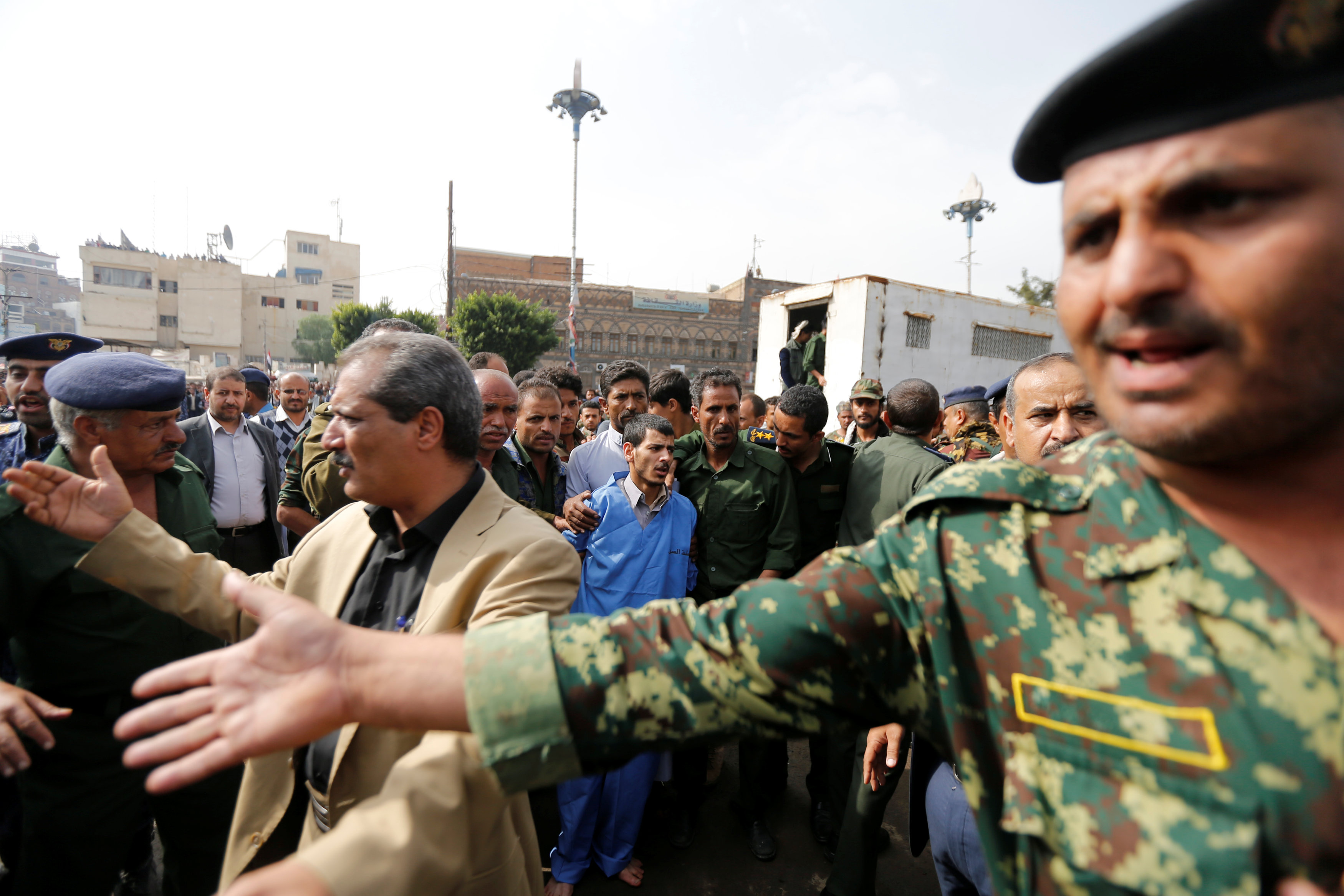 وصول الشرطة اليمنية