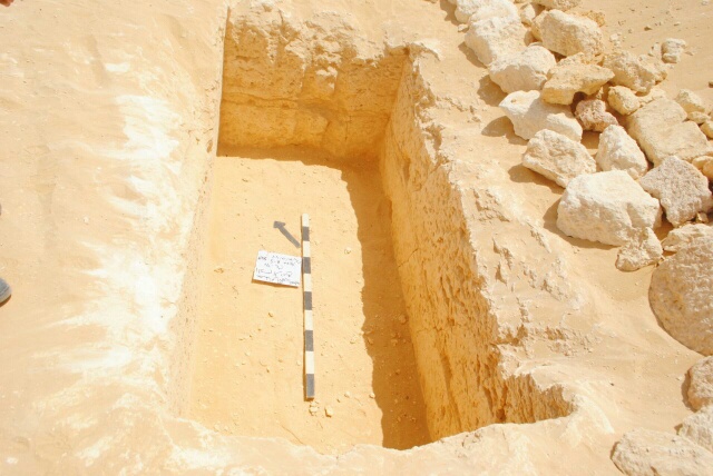 اكتشاف 3 مقابر تعود للعصر البطلمى (5)
