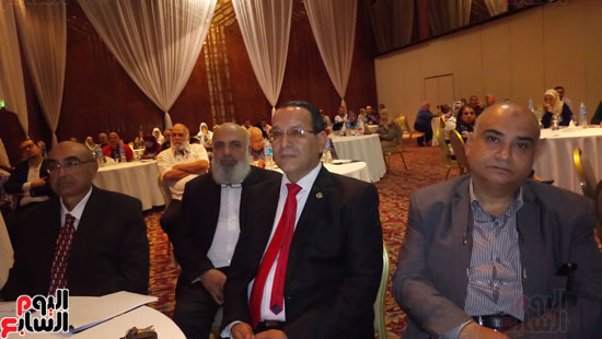 المؤتمر السنوى الثالث لجمعية رعاية العاملين بوزارة الصحة (3)