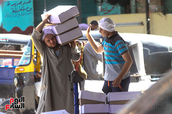 تسليم المحصول للتاجر