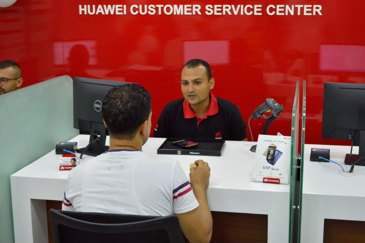  هواوى تفتتح فرع خدمة ما بعد البيع (3)