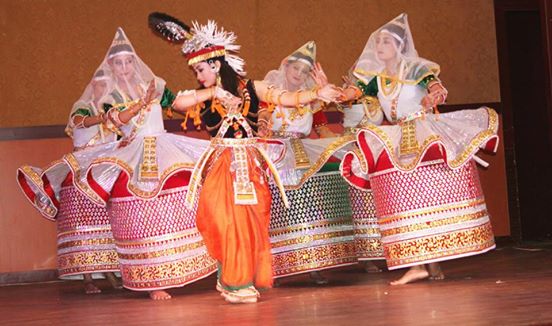 ديفليه راقص بمهرجان الفنون الشعبية الدولي بالاسماعيلية (3)