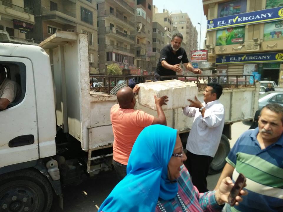 إعدام لحوم فاسدة بحى السلام بالقاهرة (2)