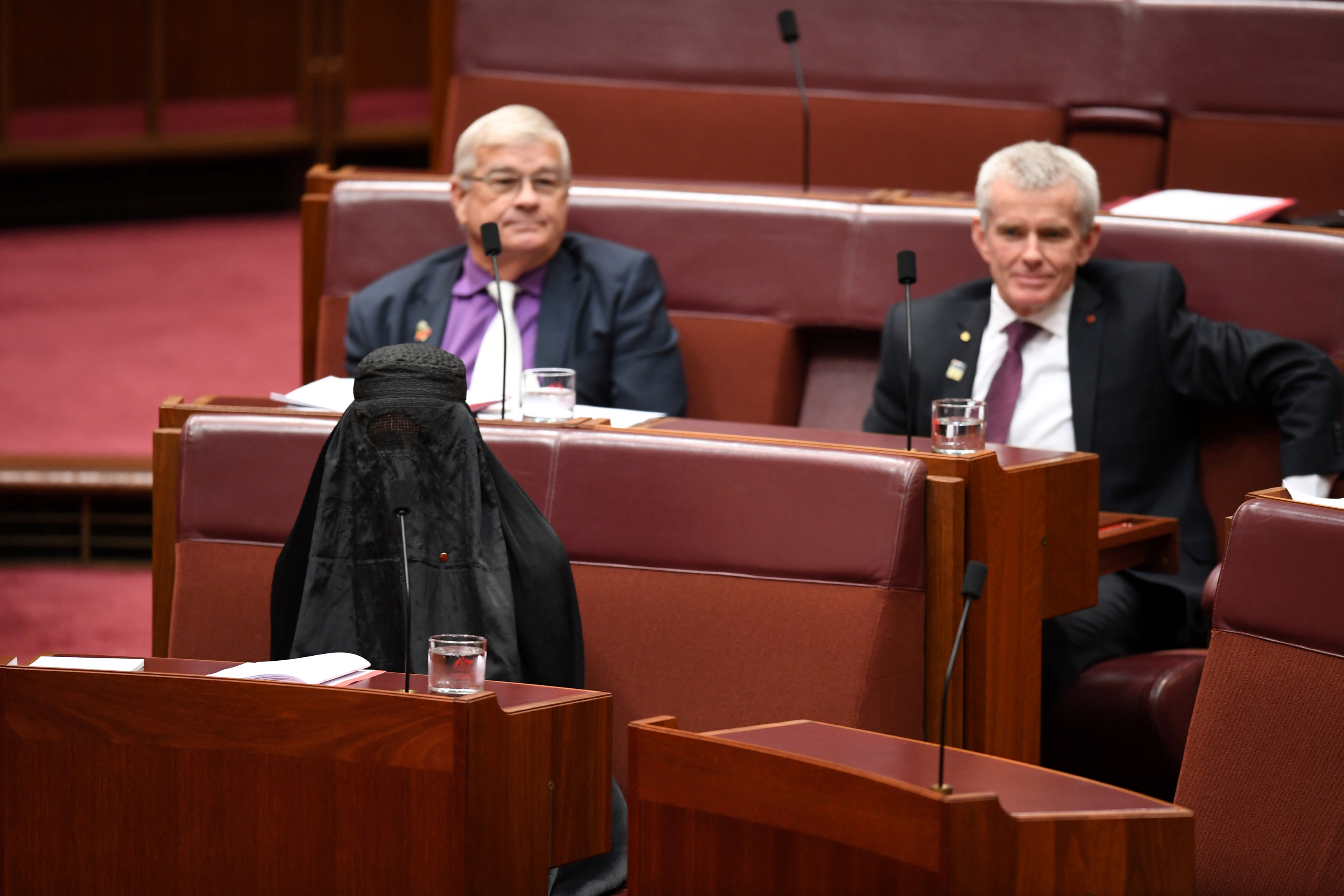 النائبة الاسترالية داخل البرلمان