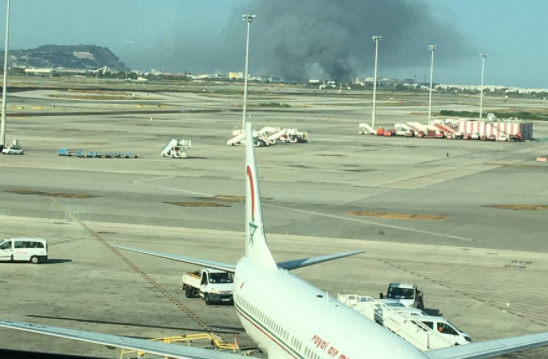 حريق مطار برشلونة