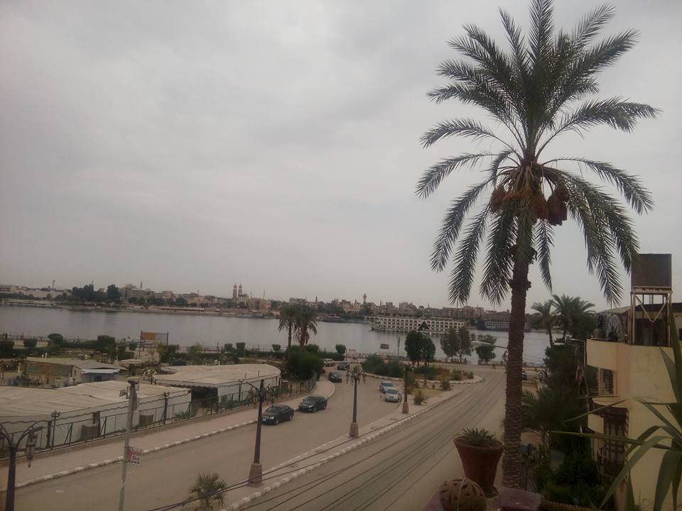 الغيوم والاتربة في سماء محافظة الاقصر