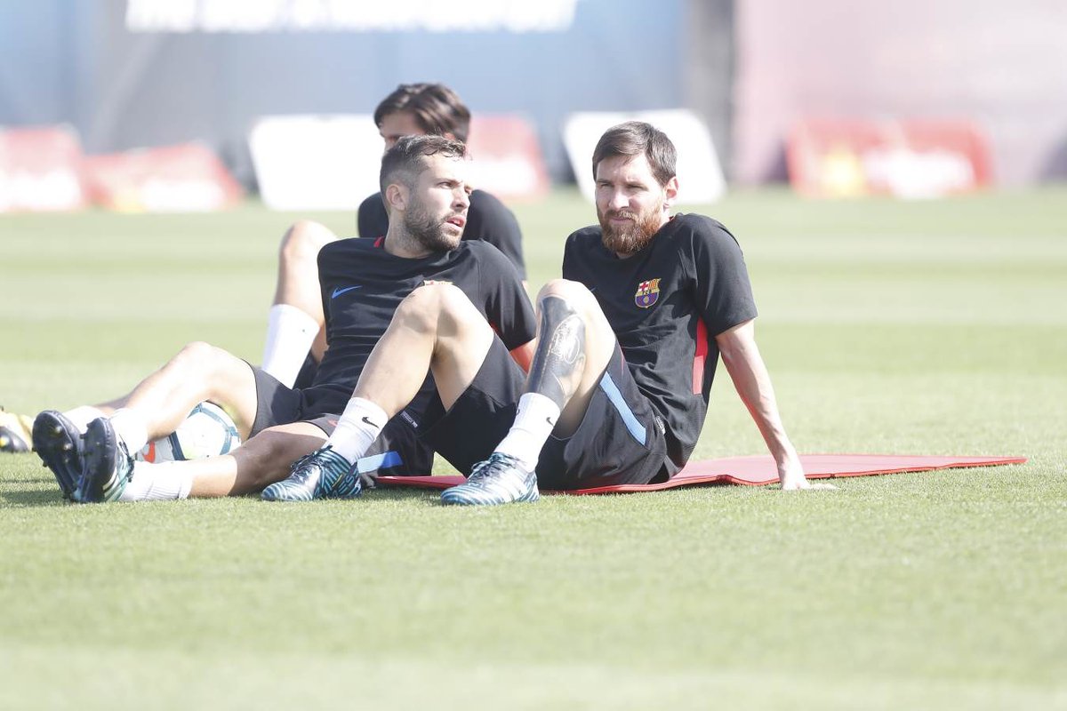 ميسي فى تدريب برشلونة