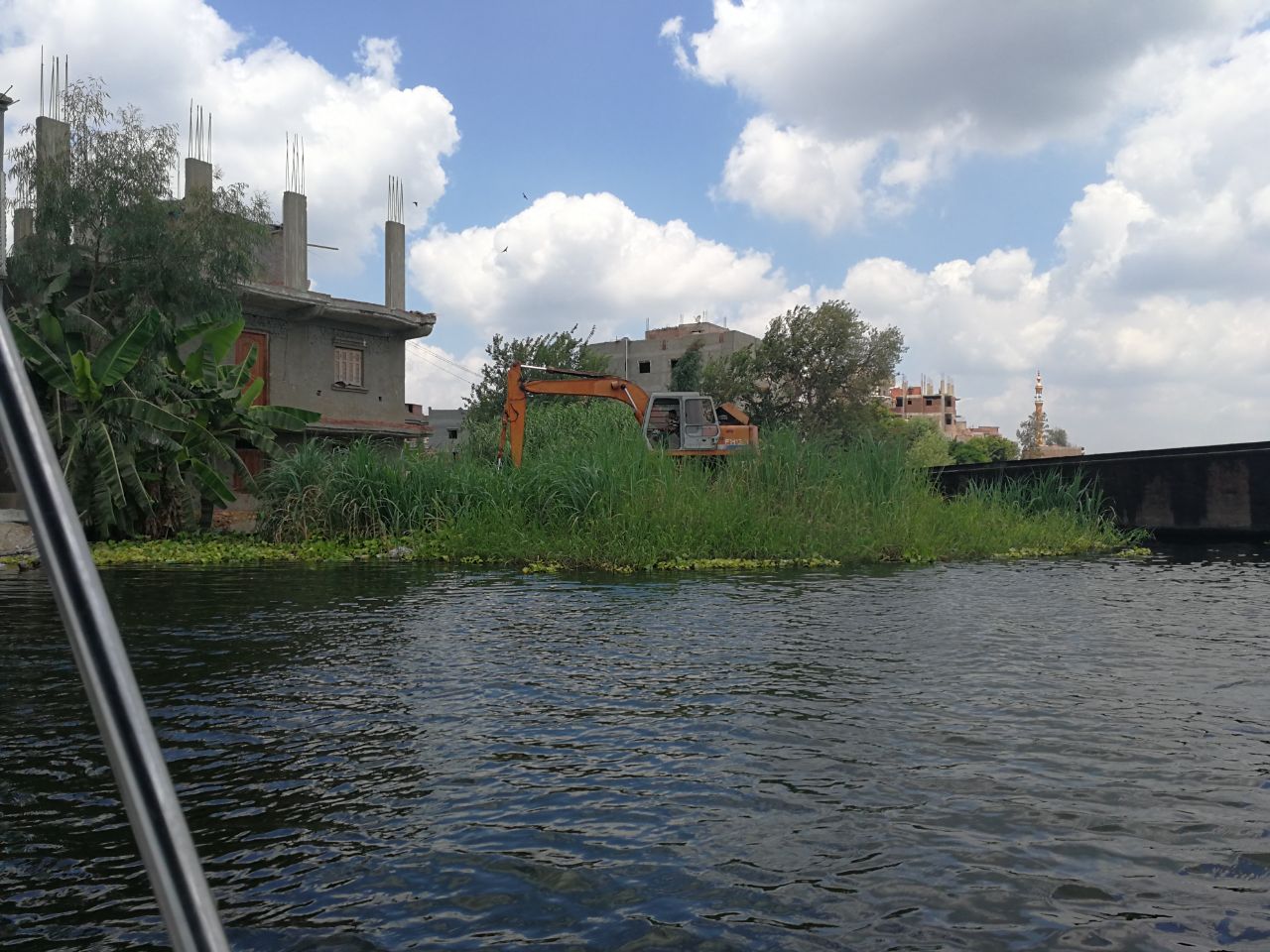   إزالة مباني متعدية على نهر النيل