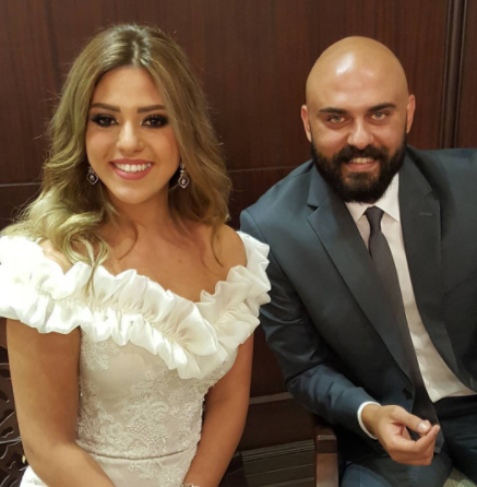 أحمد صلاح حسنى وزوجته 