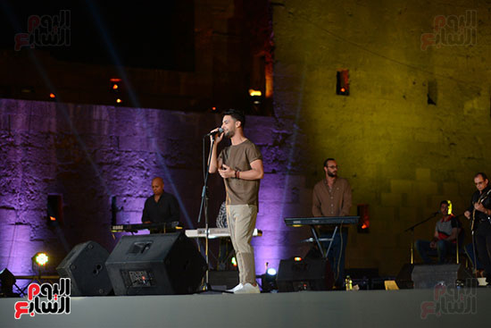 احمد جمال يشعل مهرجان محكي القلعة  (29)
