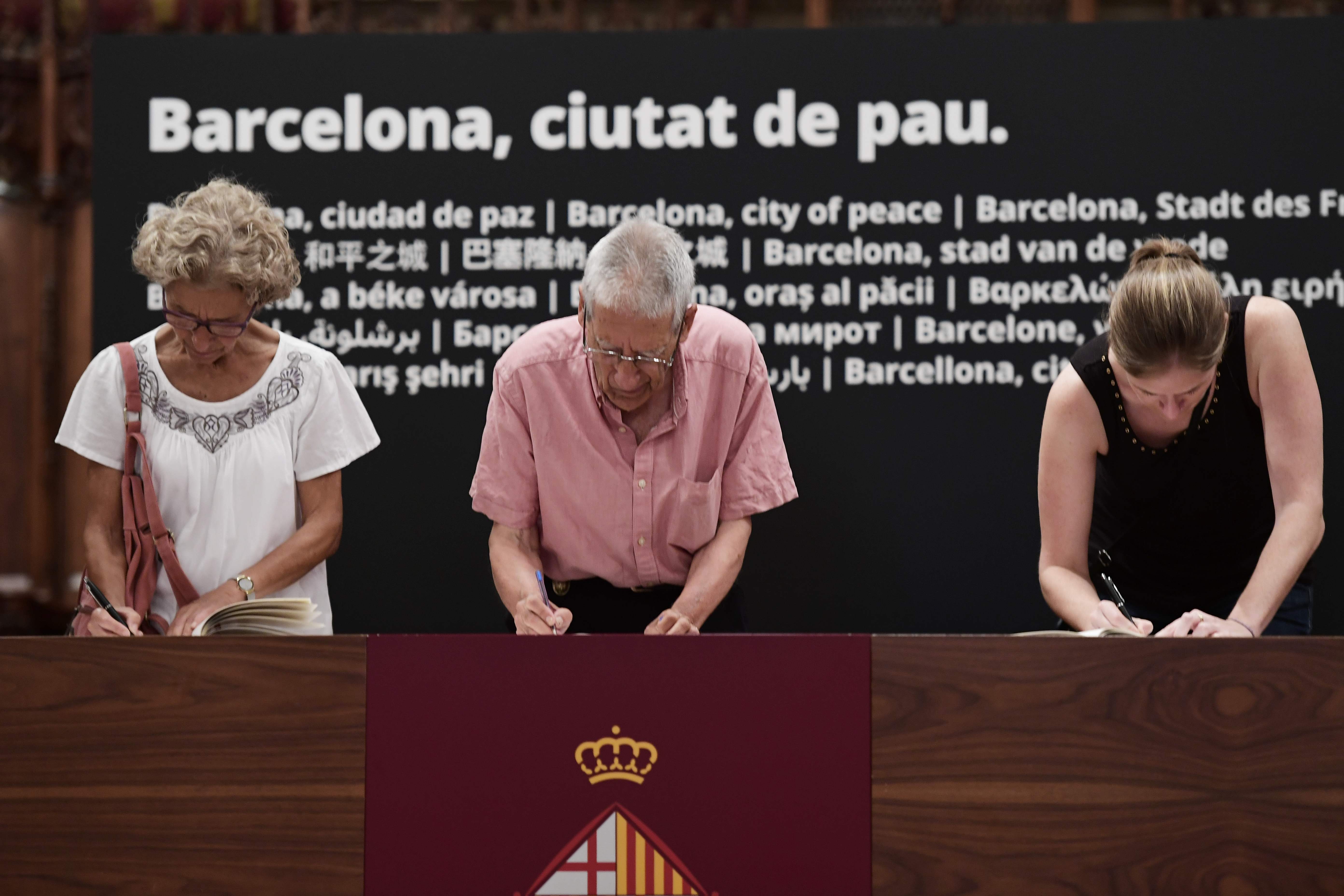 رسائل تعزية ضحايا الهجوم الإرهابى فى إسبانيا