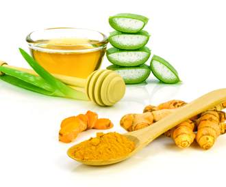 الكركم والالوفيرا