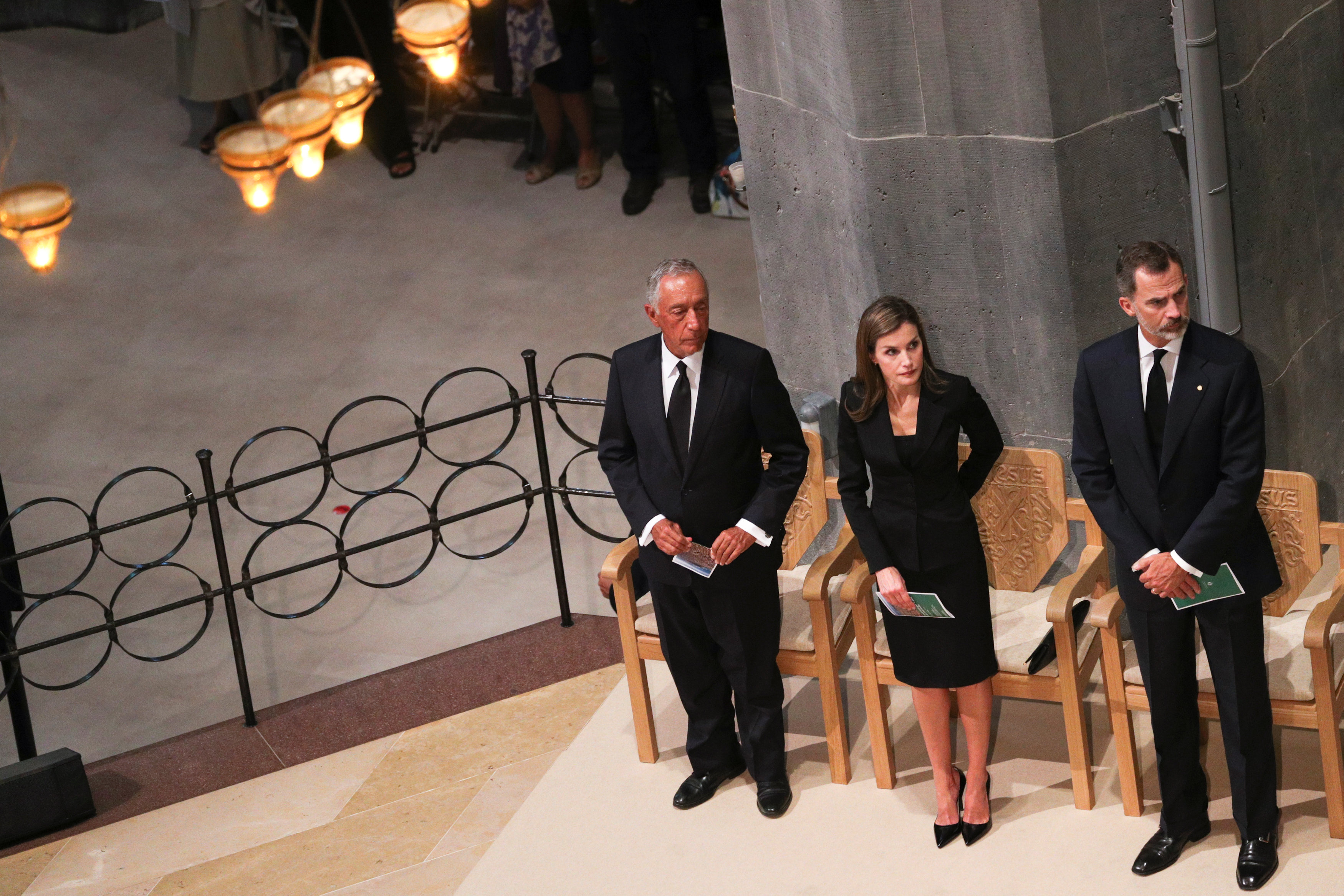 الرئيس البرتغالى يشارك فى تأبين ضحايا برشلونه وكامبريلس