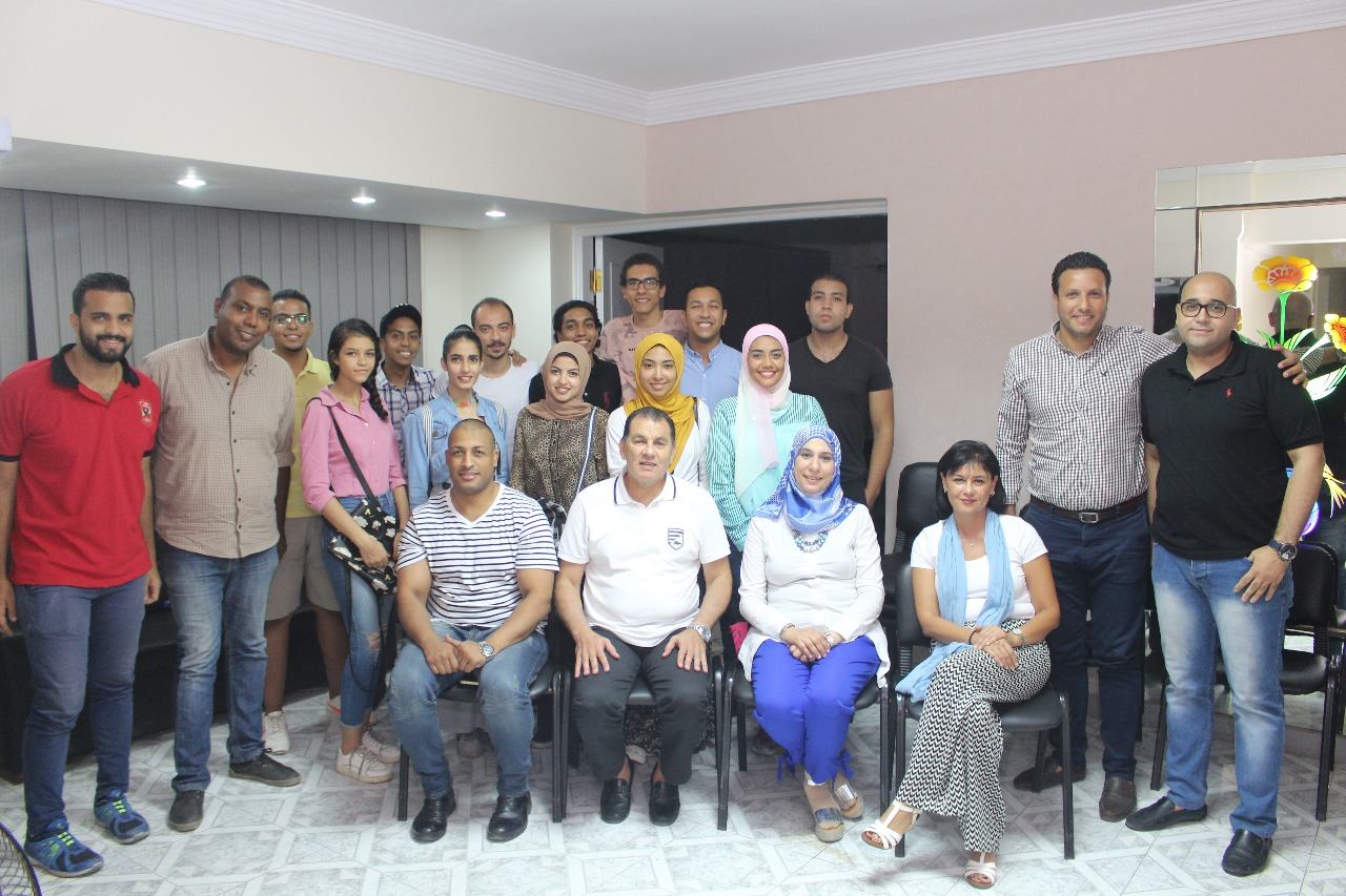 اجتماع حاتم باشات مع أعضاء مصر السمرا وعدد من منظمات المجتمع المدنى