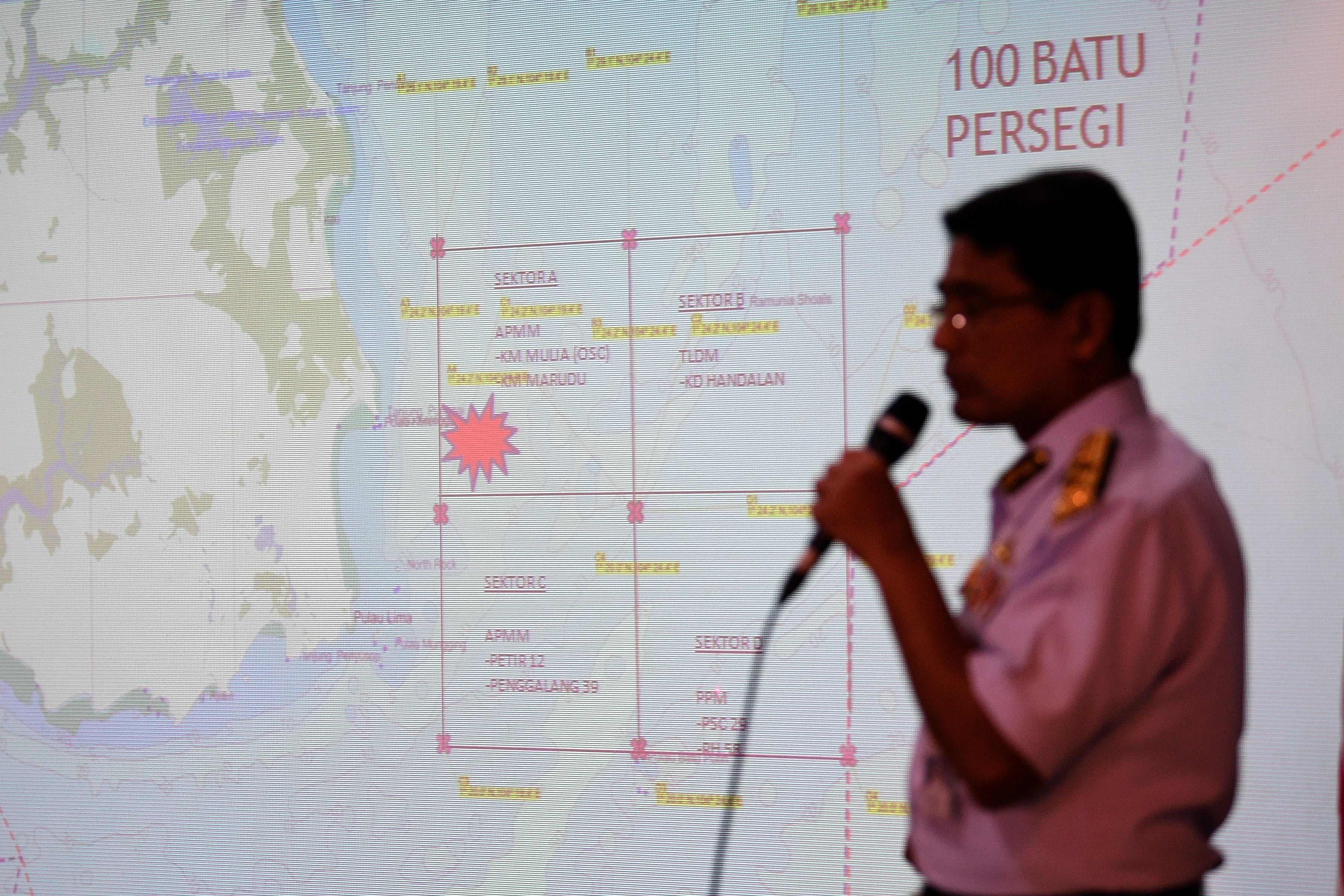 البحرية الماليزية توضح موقع تصادم المدمرة الأمريكية على الخريطة