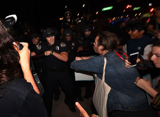 الشرطة-الأمريكية-تفرق-مظاهرات-ضد-ترامب