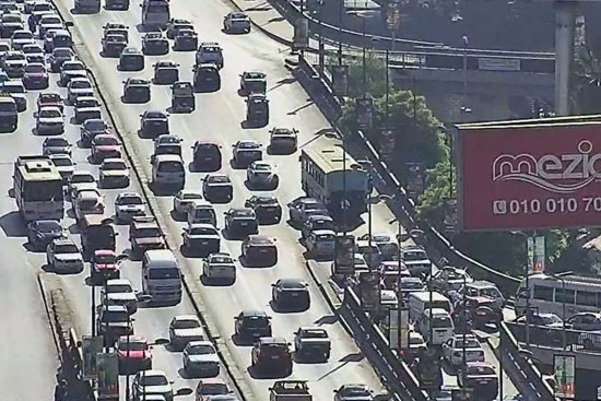 تكدس مرورى بكوبرى اكتوبر