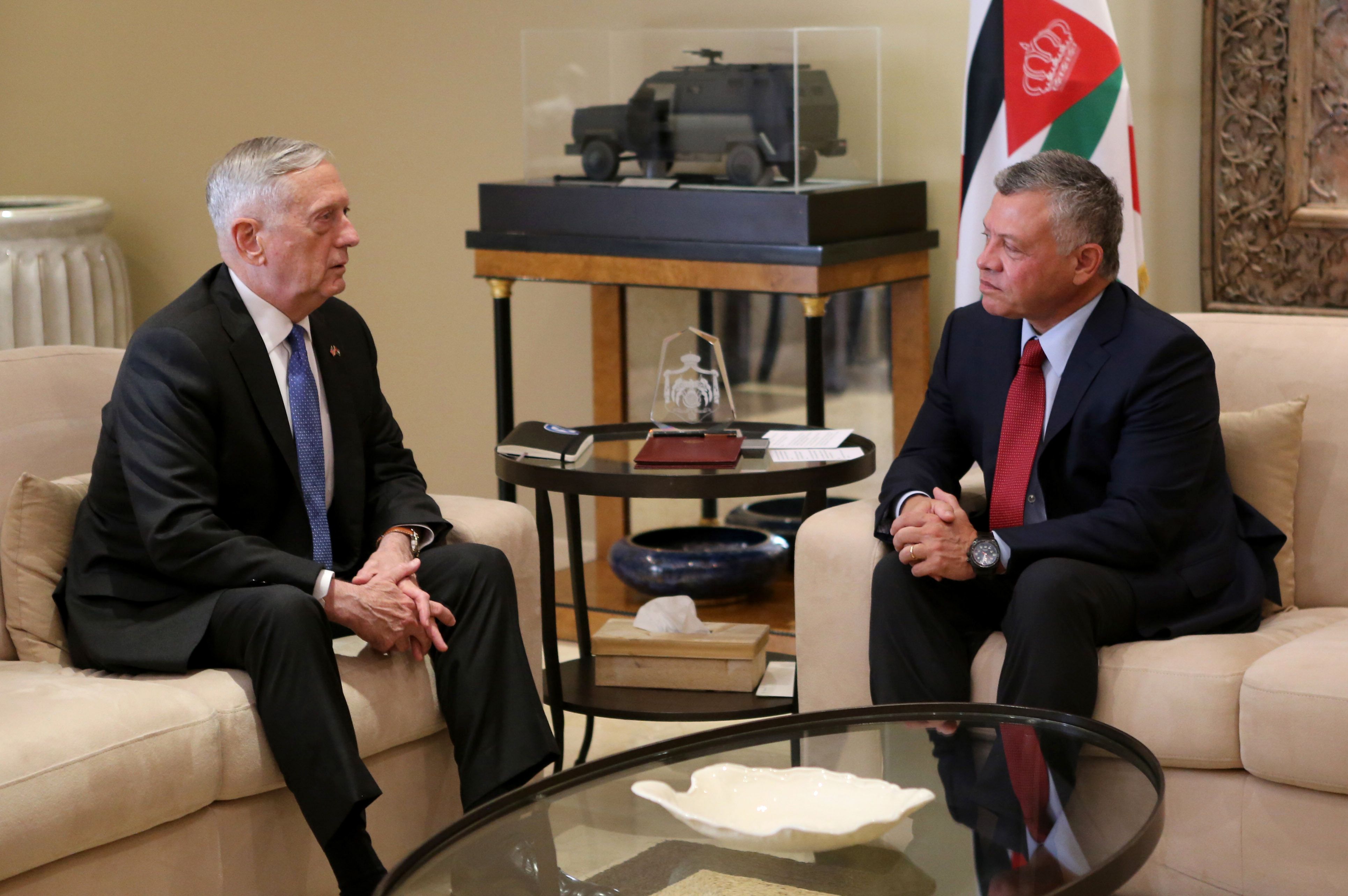 لقاء وزير الدفاع الأمريكى والعاهل الأردنى