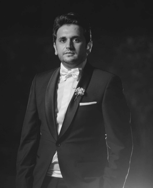 خاطر بالابيض والاسود