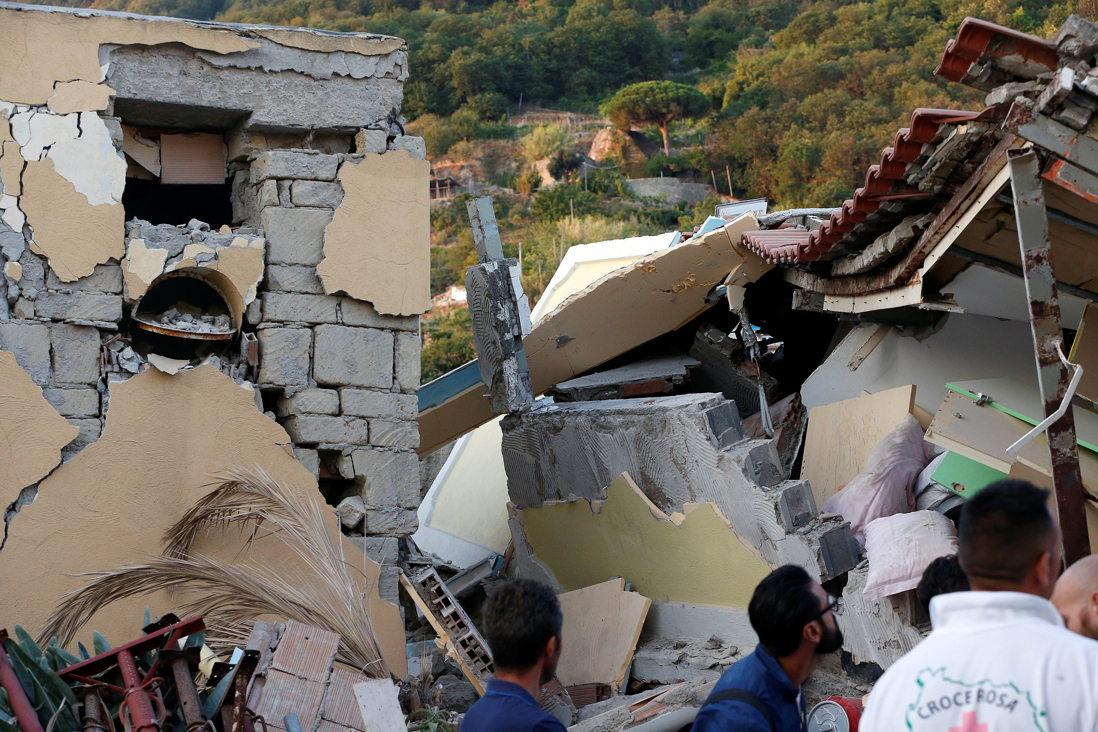 زلزال إيطاليا