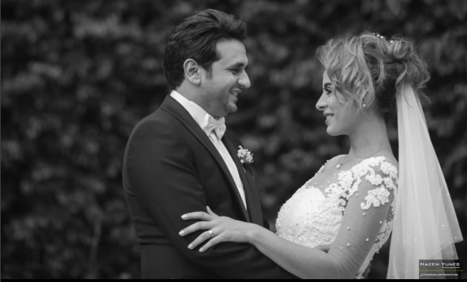 العروسان بالابيض والاسود