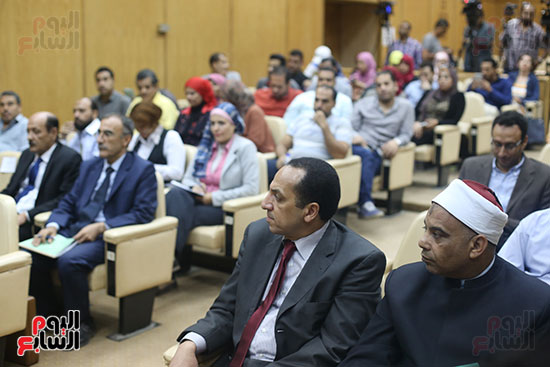 المؤتمر الصحفى المنعقد بمقر وزارة التموين والتجارة الداخلية لتوقيع بروتوكول مع وزارة الأوقاف المصرية (2)