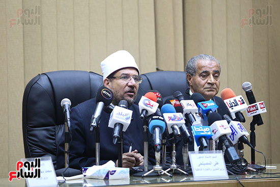 المؤتمر الصحفى المنعقد بمقر وزارة التموين والتجارة الداخلية لتوقيع بروتوكول مع وزارة الأوقاف المصرية (14)