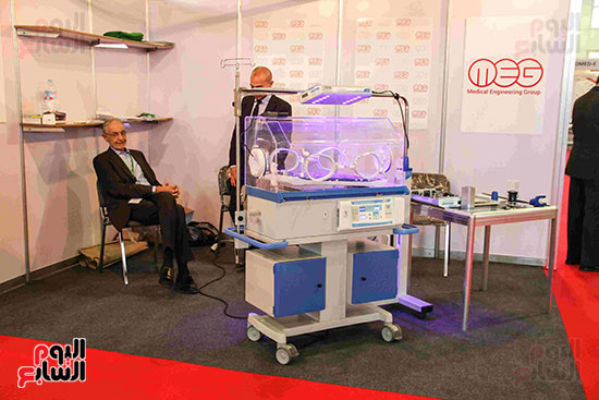 افتتاح فعاليات معرض منتجى الأجهزة والمستلزمات الطبية (4)