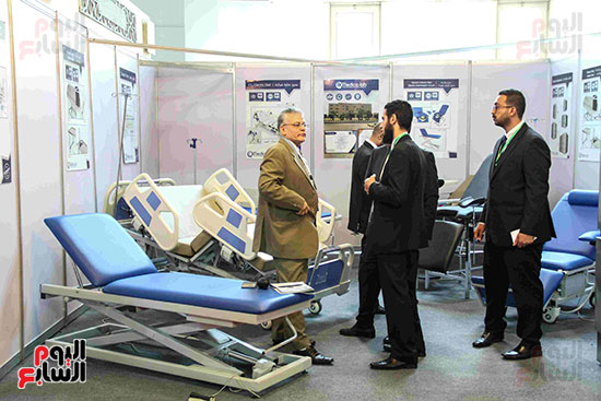 افتتاح فعاليات معرض منتجى الأجهزة والمستلزمات الطبية (1)
