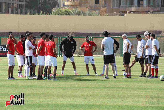      لاعبى المنتخب فى التدريبات