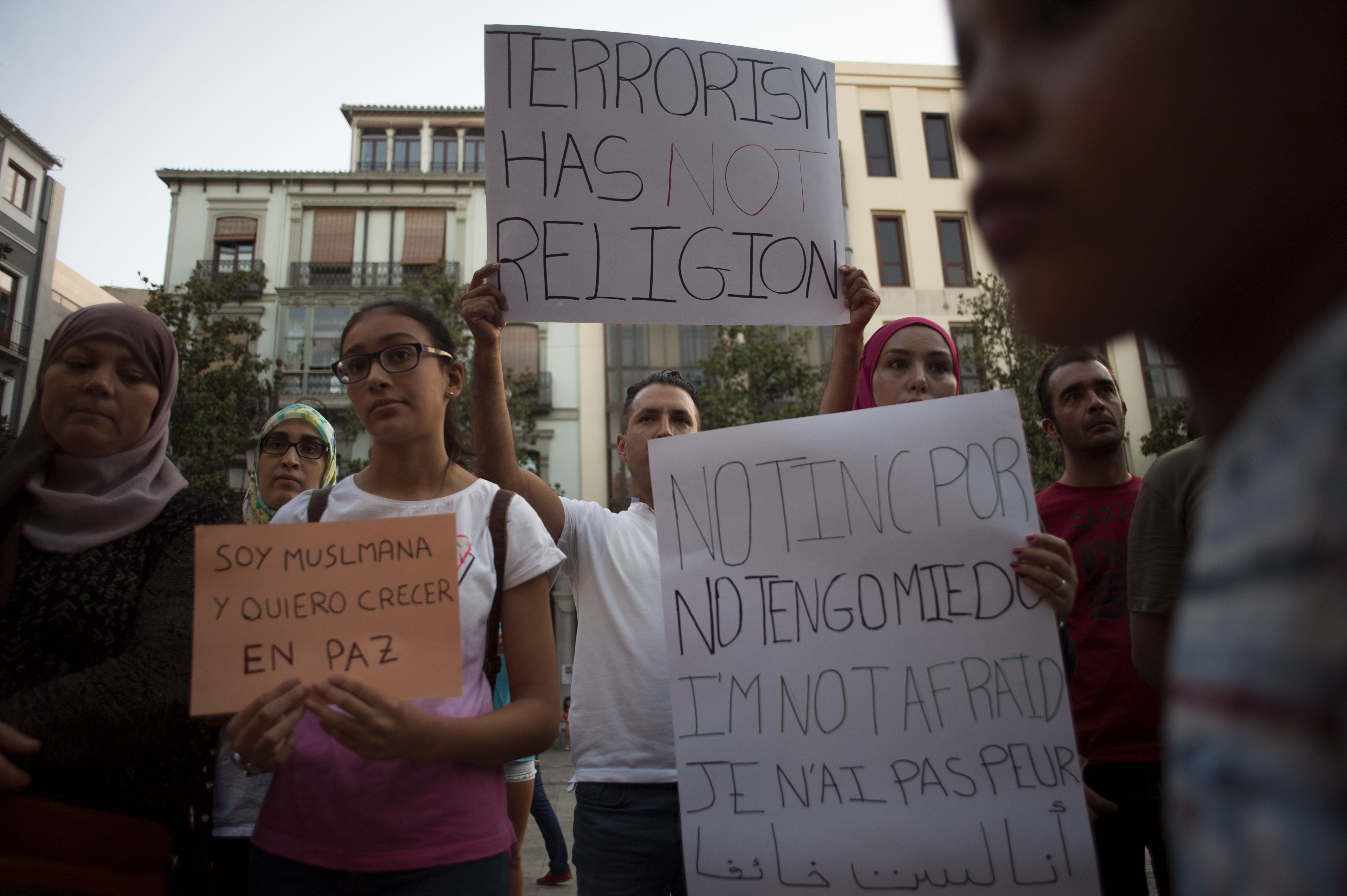 تظاهر المسلمين في غرناطة الإسبانية