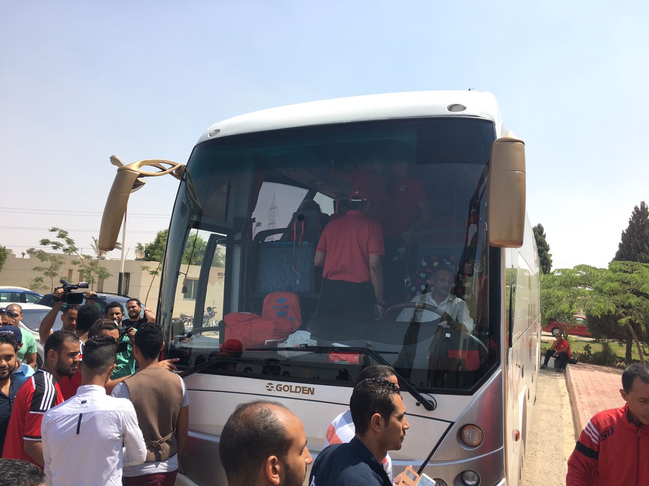 تحرك الاتوبيس