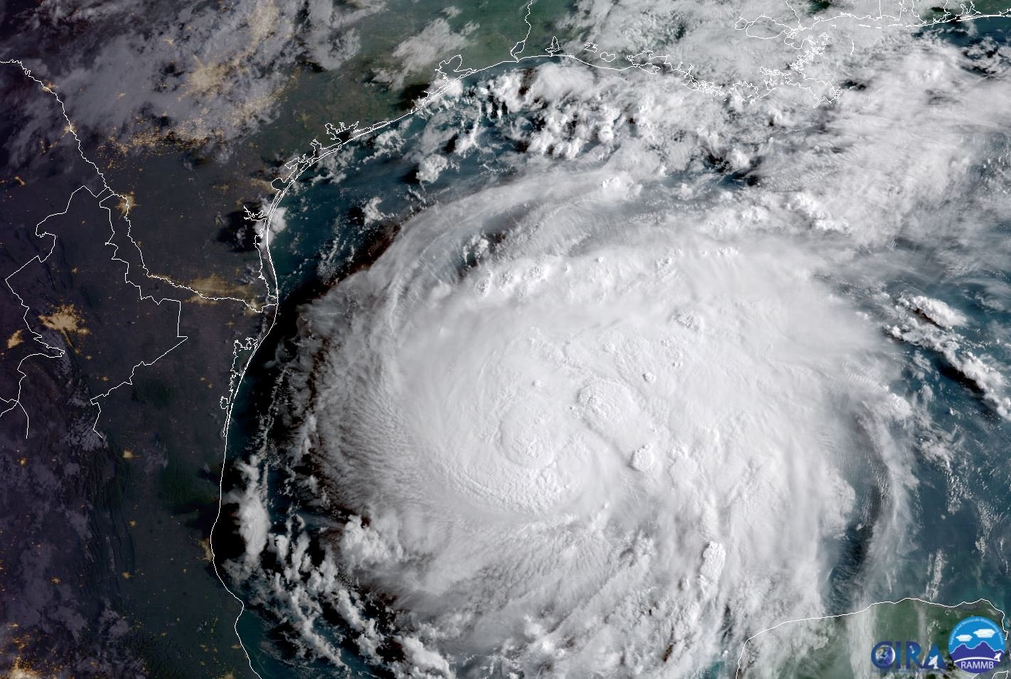 الأقمار الأصطناعية ترصد اتجاه الإعصار هارفى باتجاه ساحل تكساس