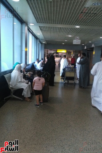 طيران النيل تمنع 20 حاجا مصريا من السفر للسعودية (1)