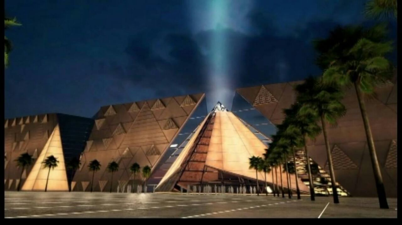 واجهة المتحف المصرى الكبير