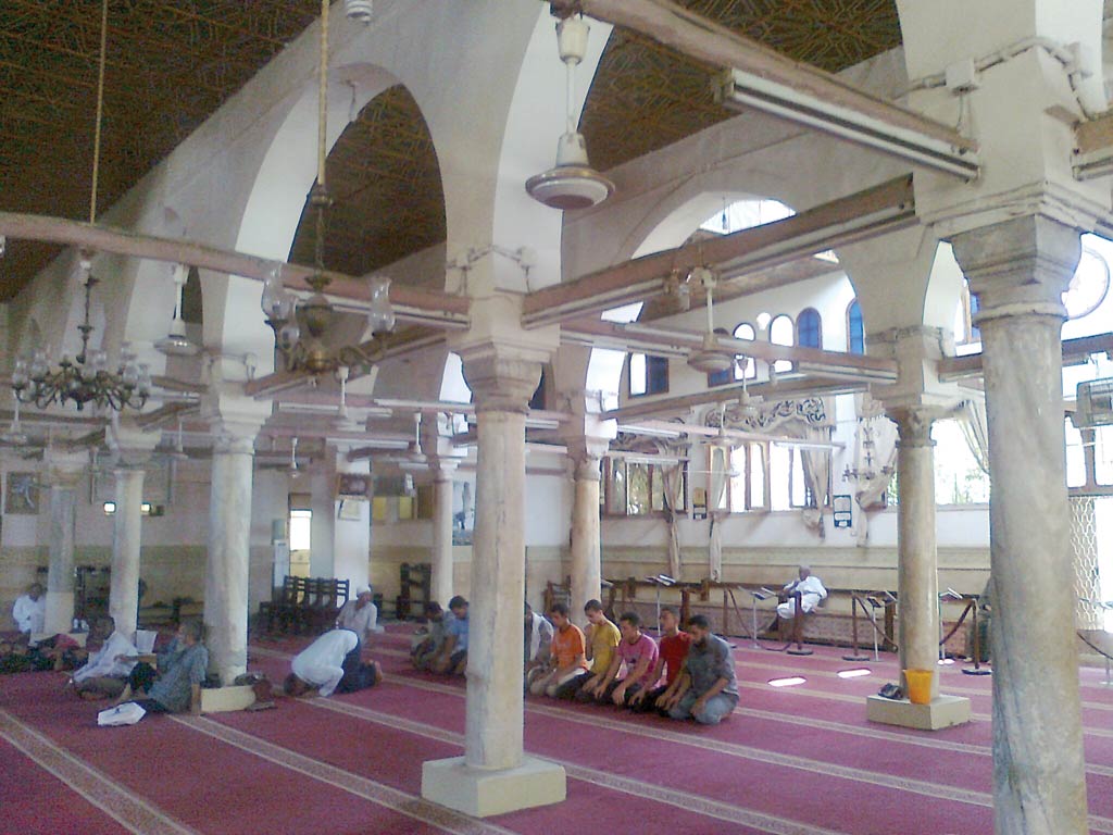 رقم2 مسجد سادات قريش من الداخل