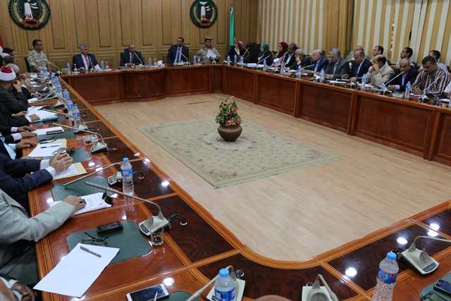 اجتماع المجلس التنفيذي للمحافظة (4)