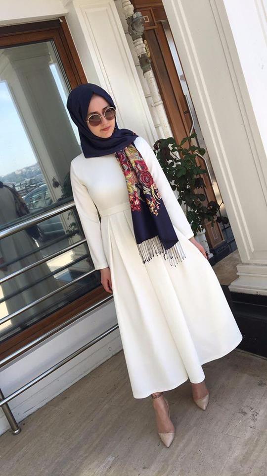 الفستان البسيط الفستان البسيط