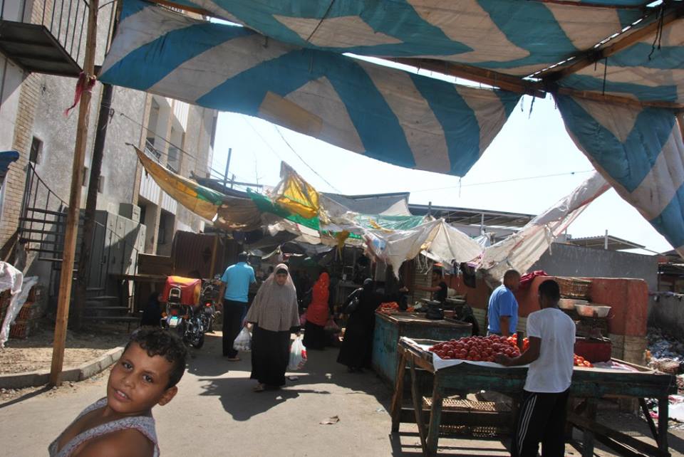 2- جانب من سوق الجمعة