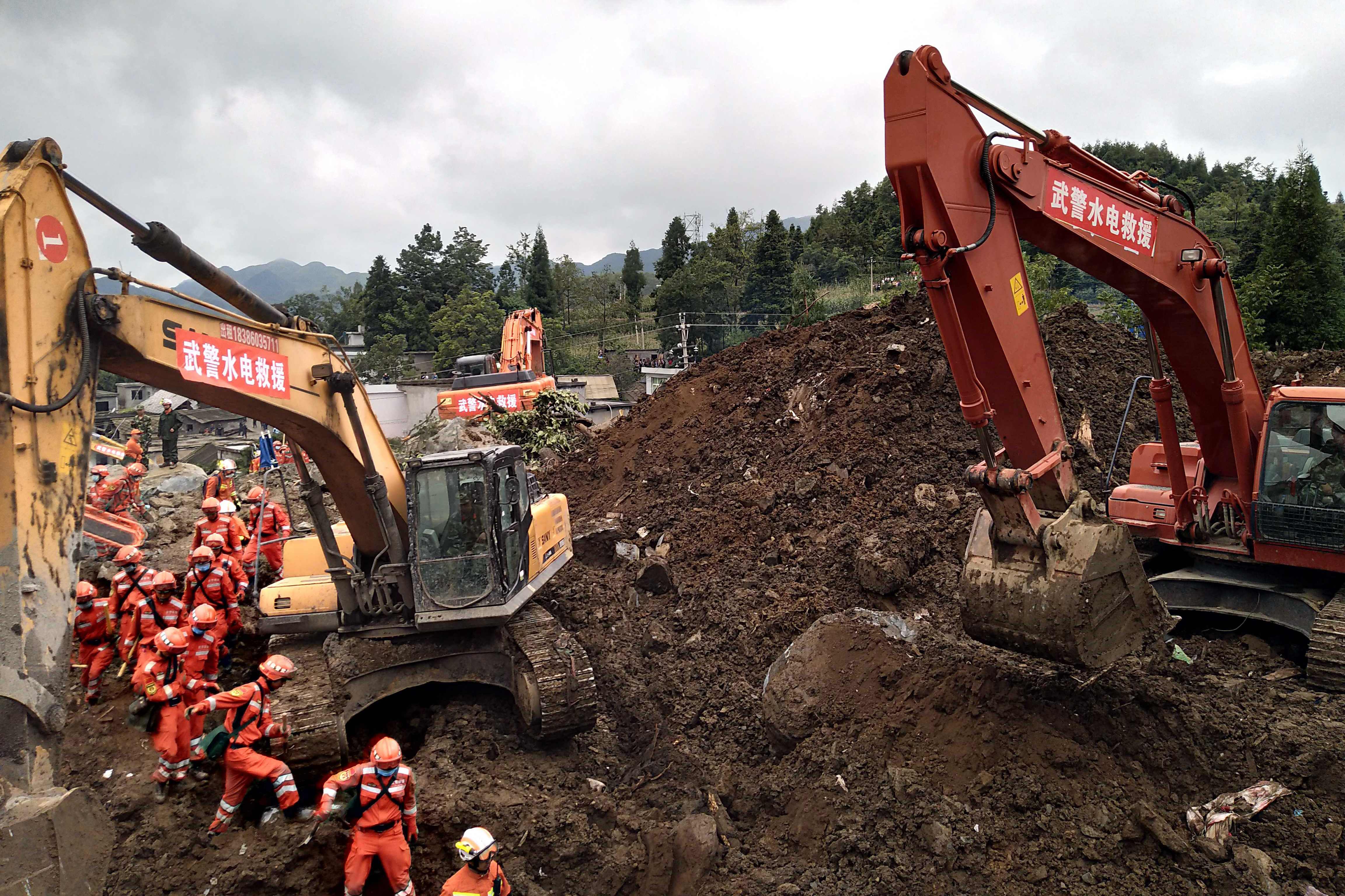 مقتل 3 فى الصين بسبب الانهيارات الأرضية