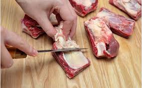 سكين تقطيع اللحوم يختلف عن الخضروات