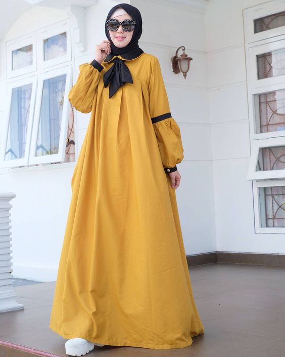 فستان باللون الأصفر (2)