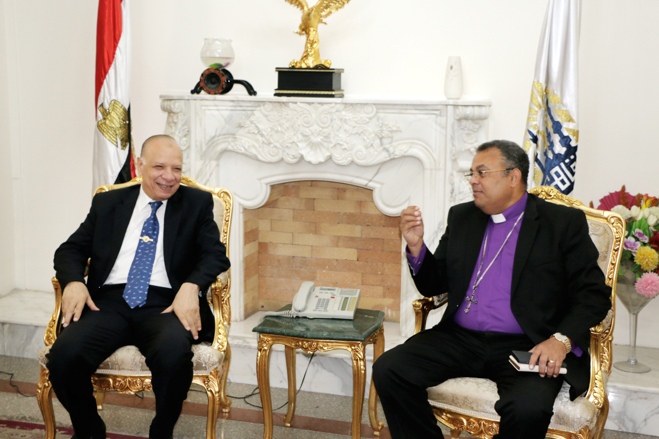 وفد البطريركية المرقسية يهنئ محافظ القاهرة بعيد الأضحى (2)