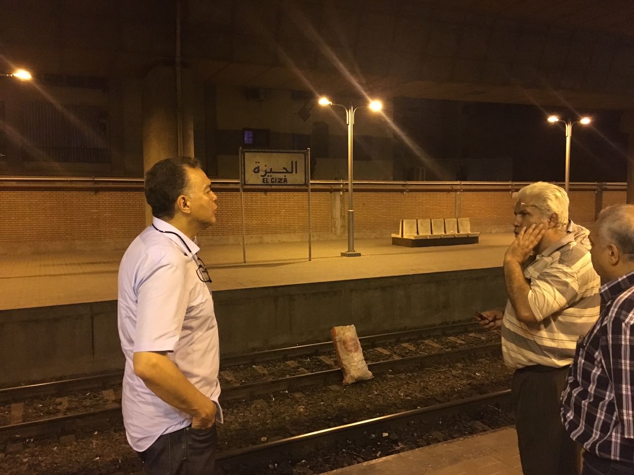 وزير النقل يتفقد محطة قطار الجيزة (13)