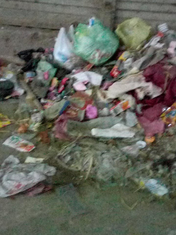 القمامة فى شارع سعد زغلول بالشرقية