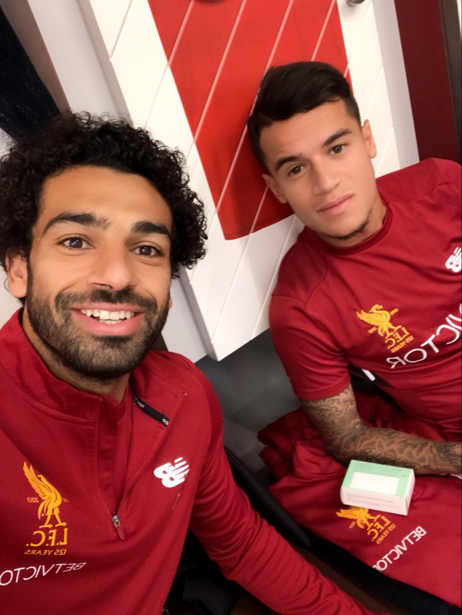 محمد صلاح وكوتينيو نجمي ليفربول