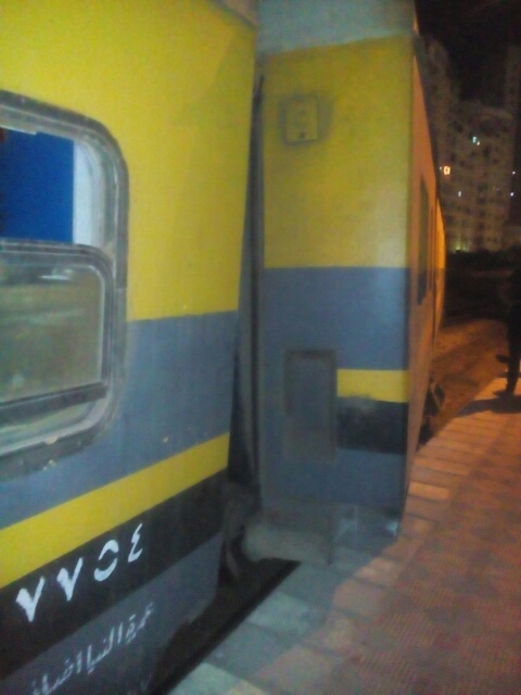 خروج قطار ابو قير عن القضبان دون حدوث اصابات (2)