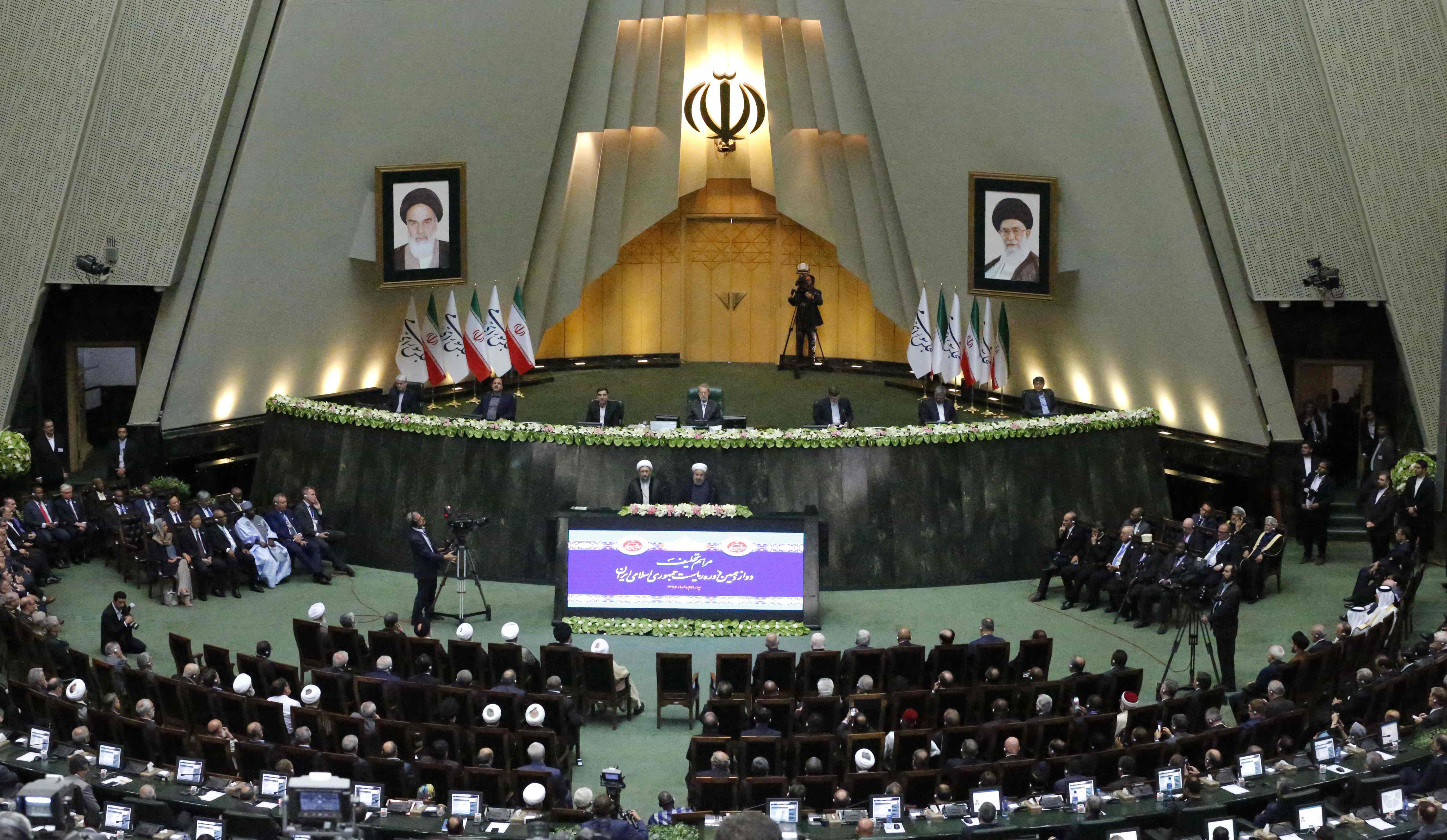 مراسم أداء اليمين الدستورية للرئيس الإيرانى